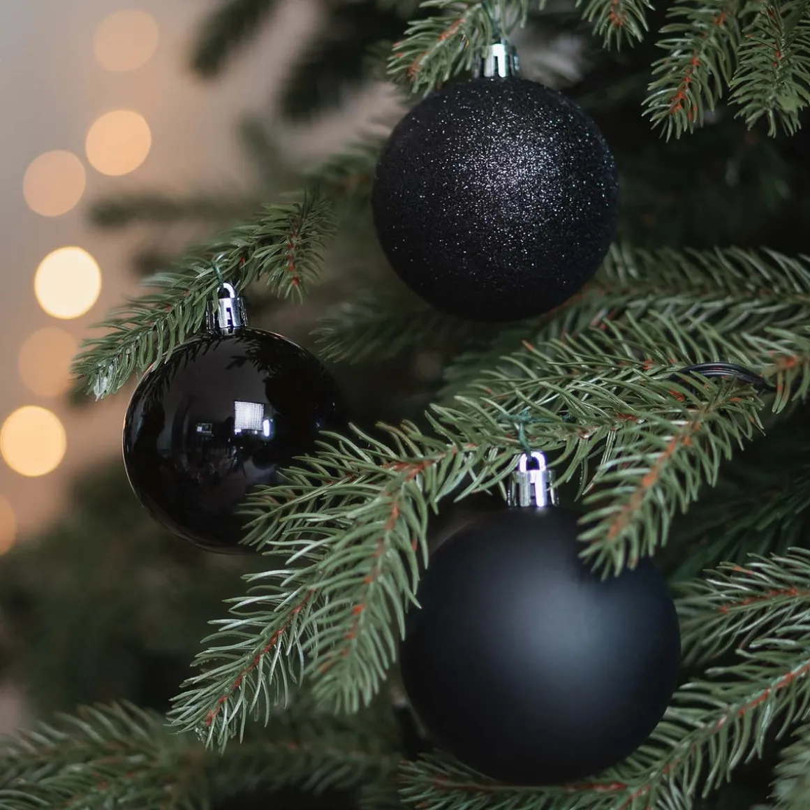 12 Shatterproof Christmas Baubles Black 7 Cm