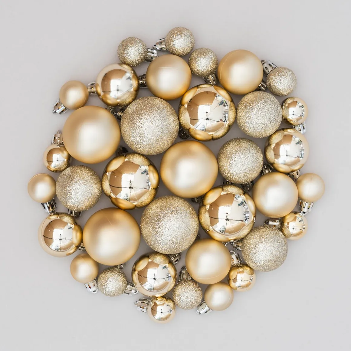 36 Small Shatterproof Christmas Baubles Light Gold In Box