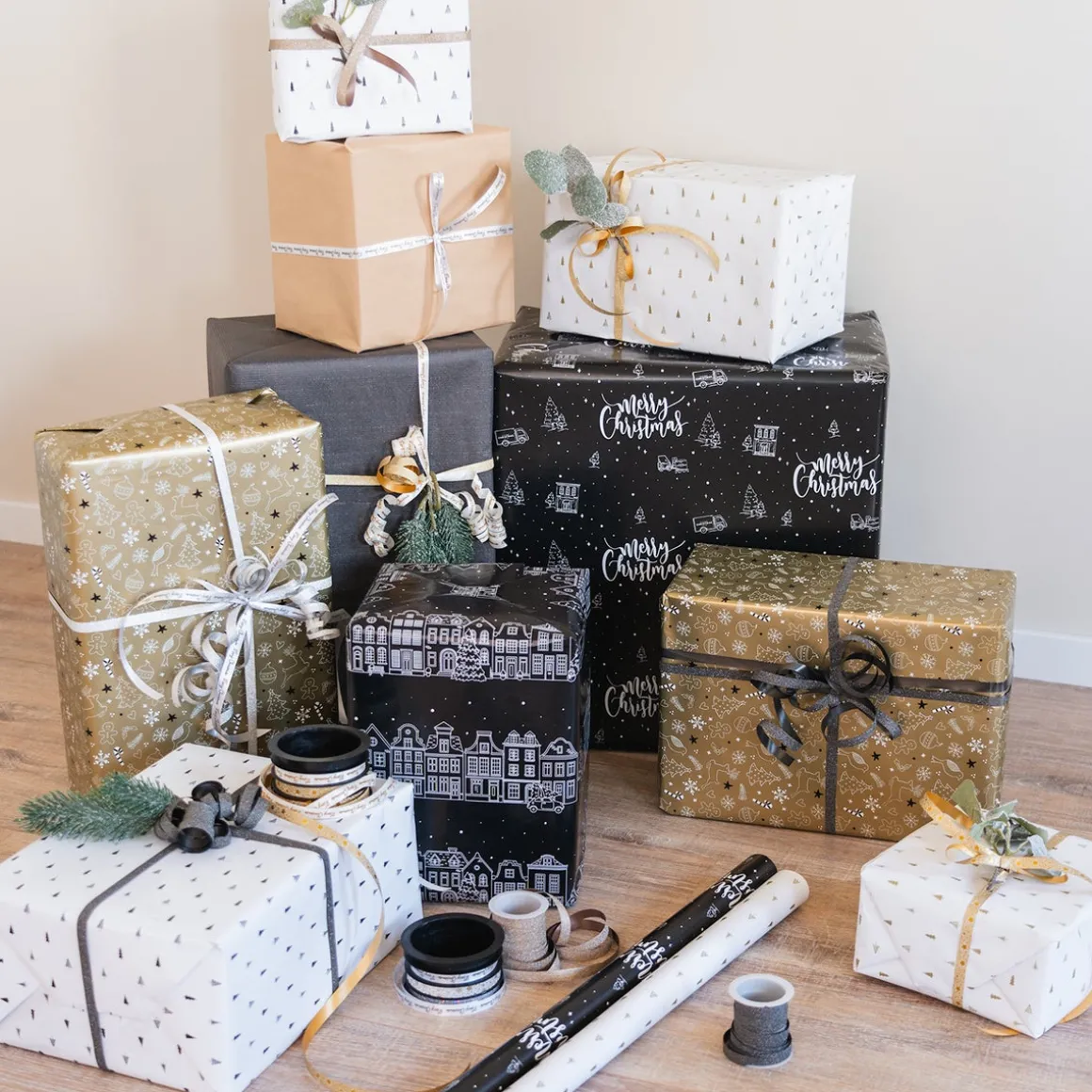 Black Wrapping Paper Roll With Illustrations