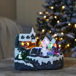 Christmas House With Real Fountain, LED & Sound, 27,5cm