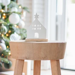 Elegant White House With Tealight Holder
