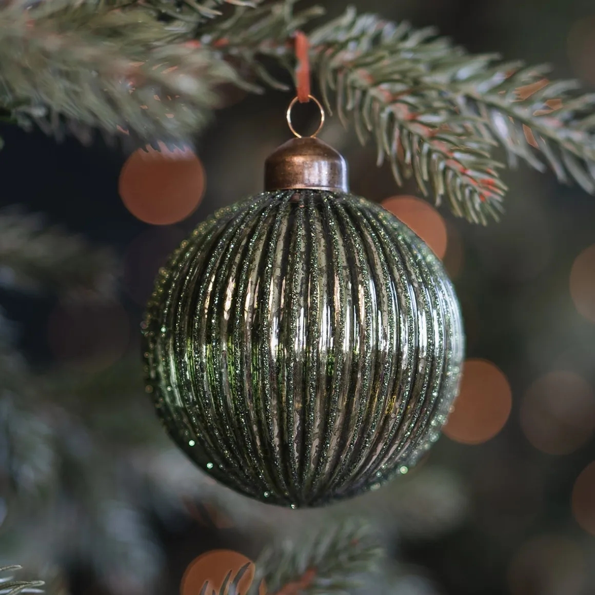 Luxurious Green Christmas Bauble With Lantern Relief