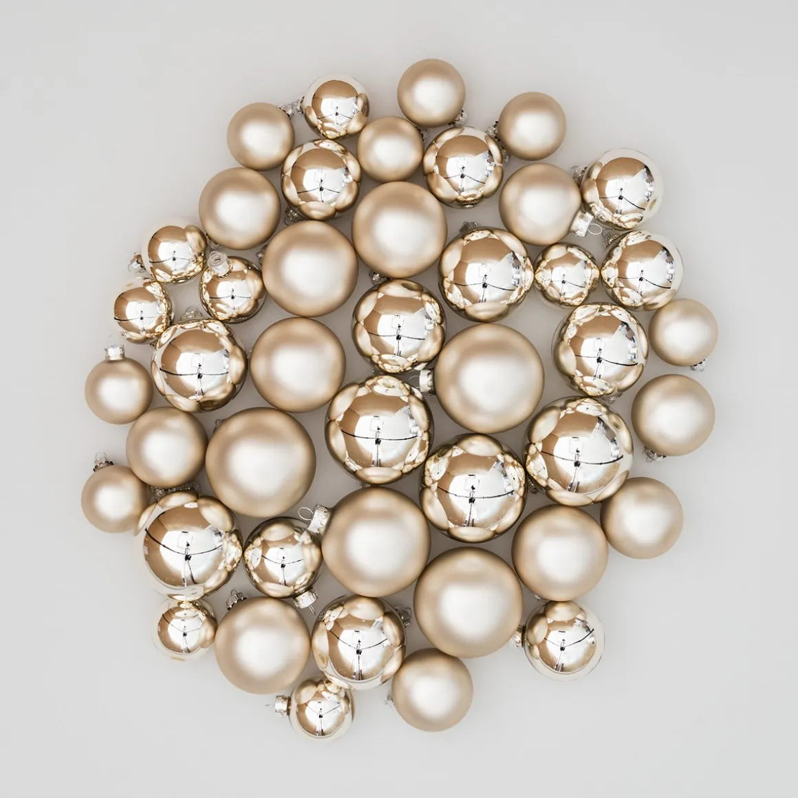 Luxurious Light Gold Bauble Set 44 Pieces In A Handy Box