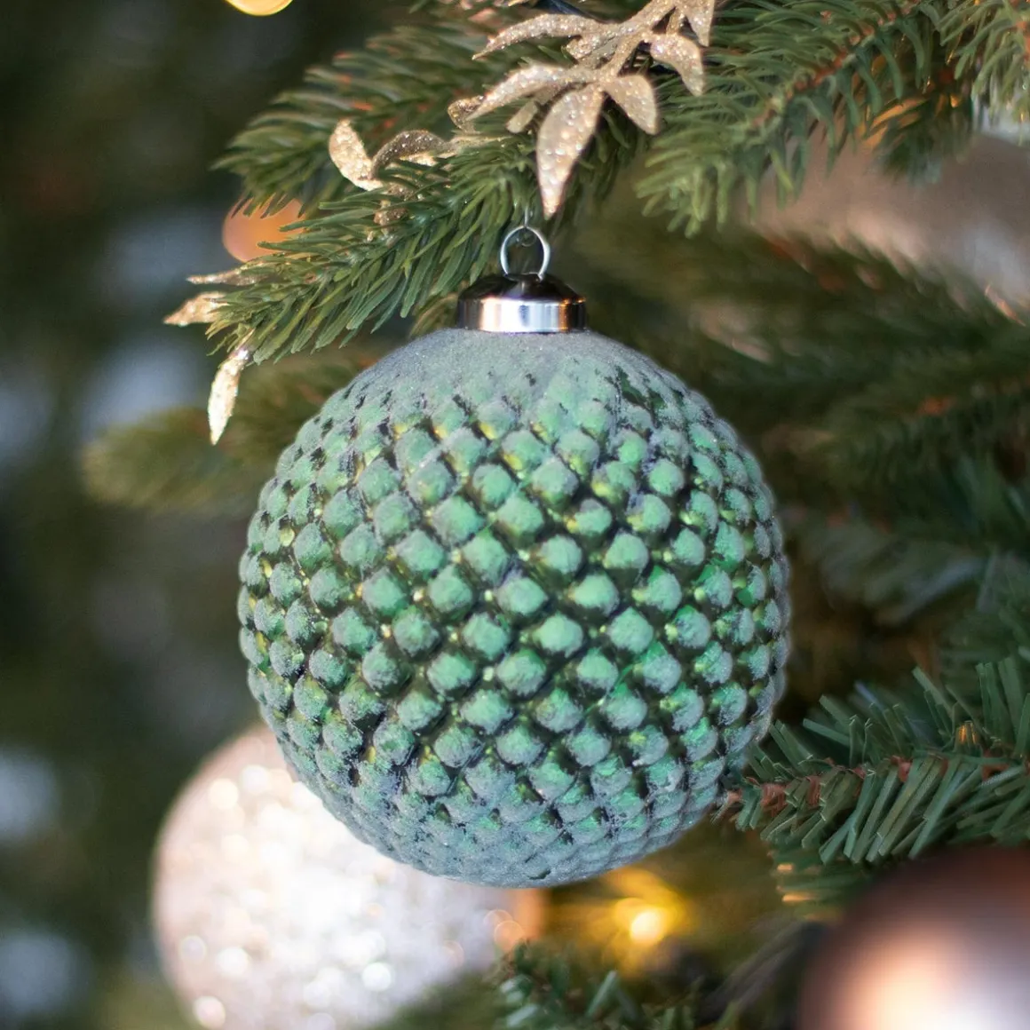 Luxury Glass Christmas Bauble With Relief 10 Cm Christmas Green
