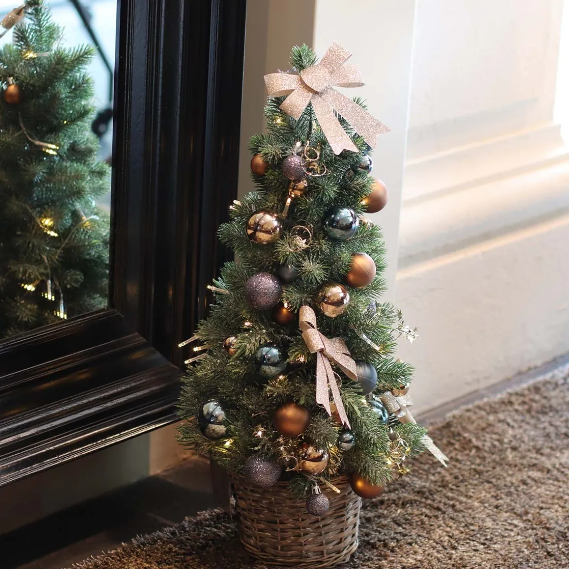 Mini Snow Christmas Tree With Willow Basket | 56 Cm