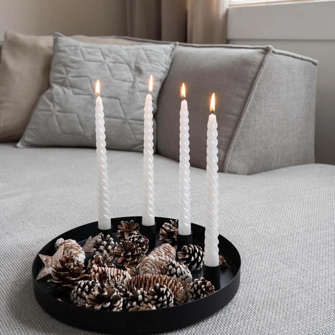 Mix With Pine Cones And Stars 300grams