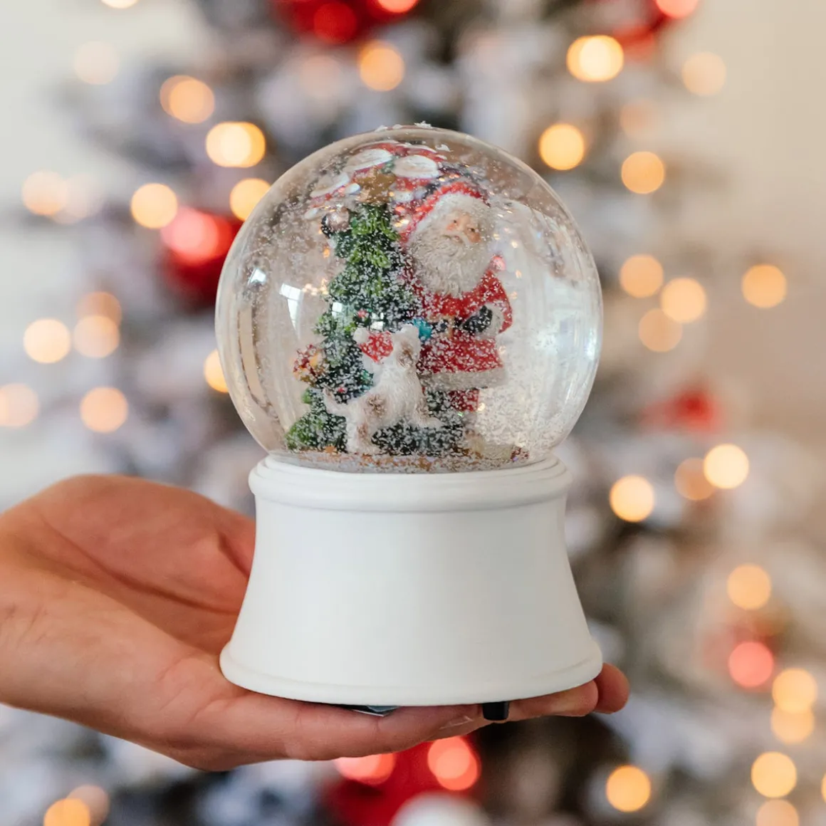 Snow Globe Santa With Dog 15cm With Music