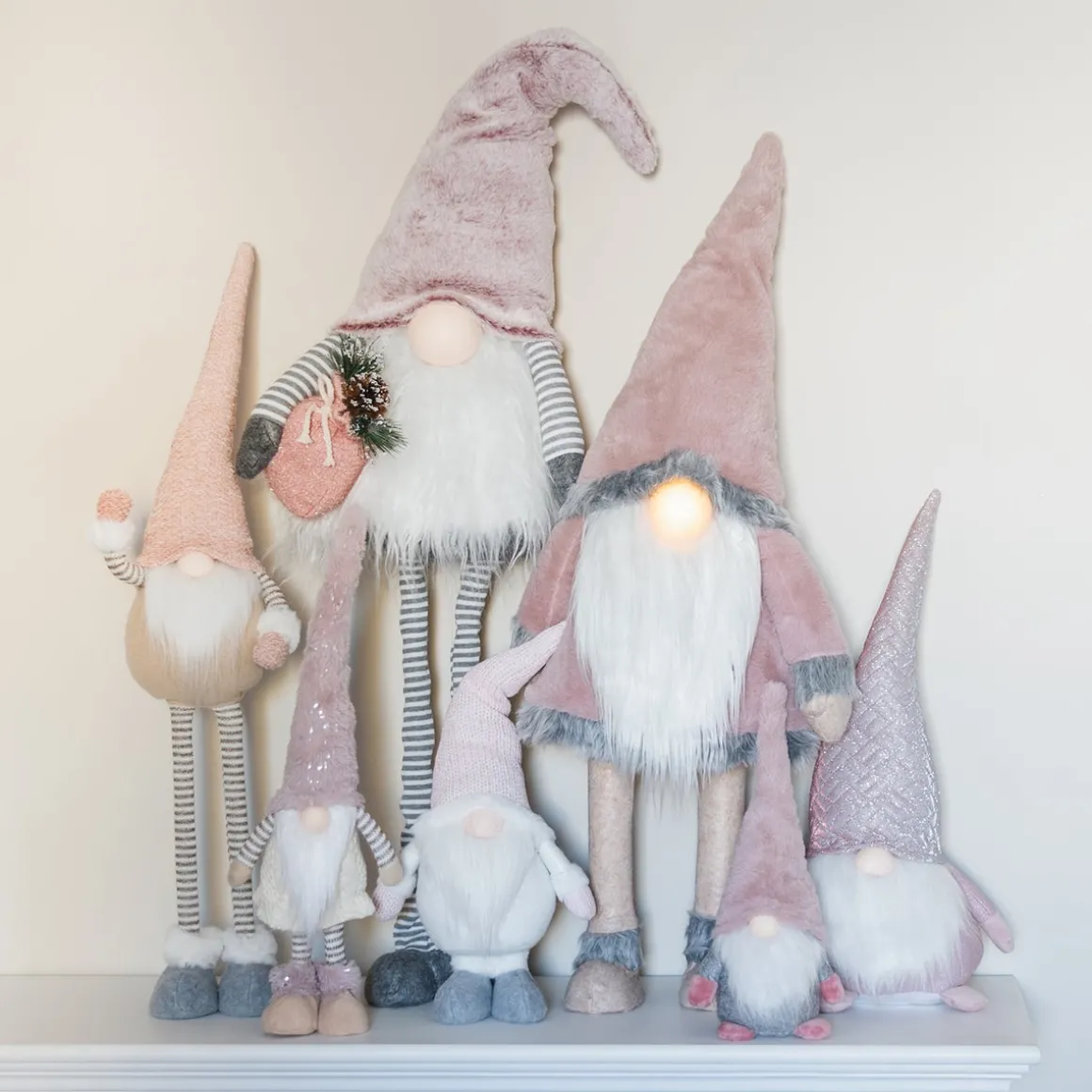Standing Gnome With Telescopic Legs 65/85cm Pink