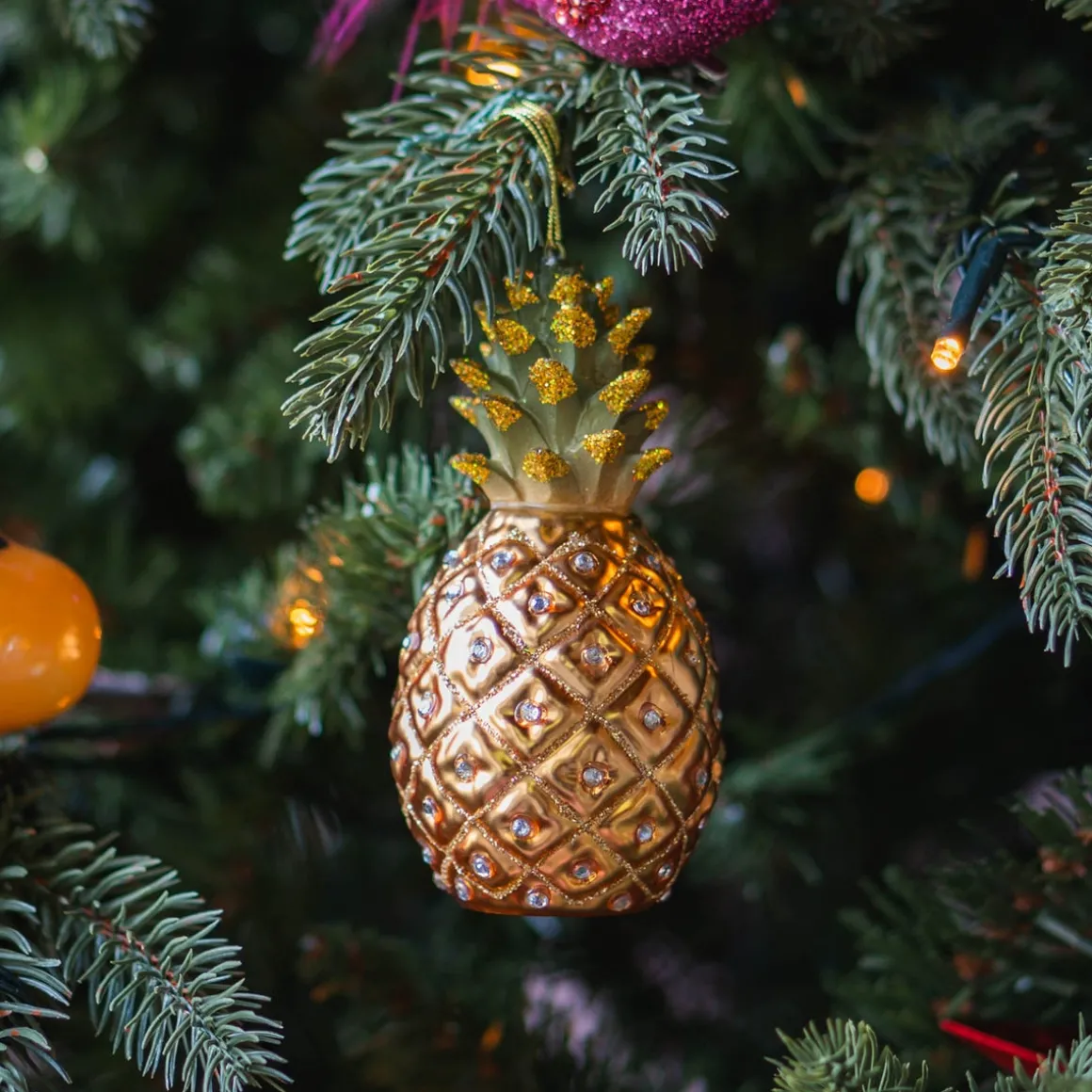 Tropical Pineapple Ornament With Luxurious Details