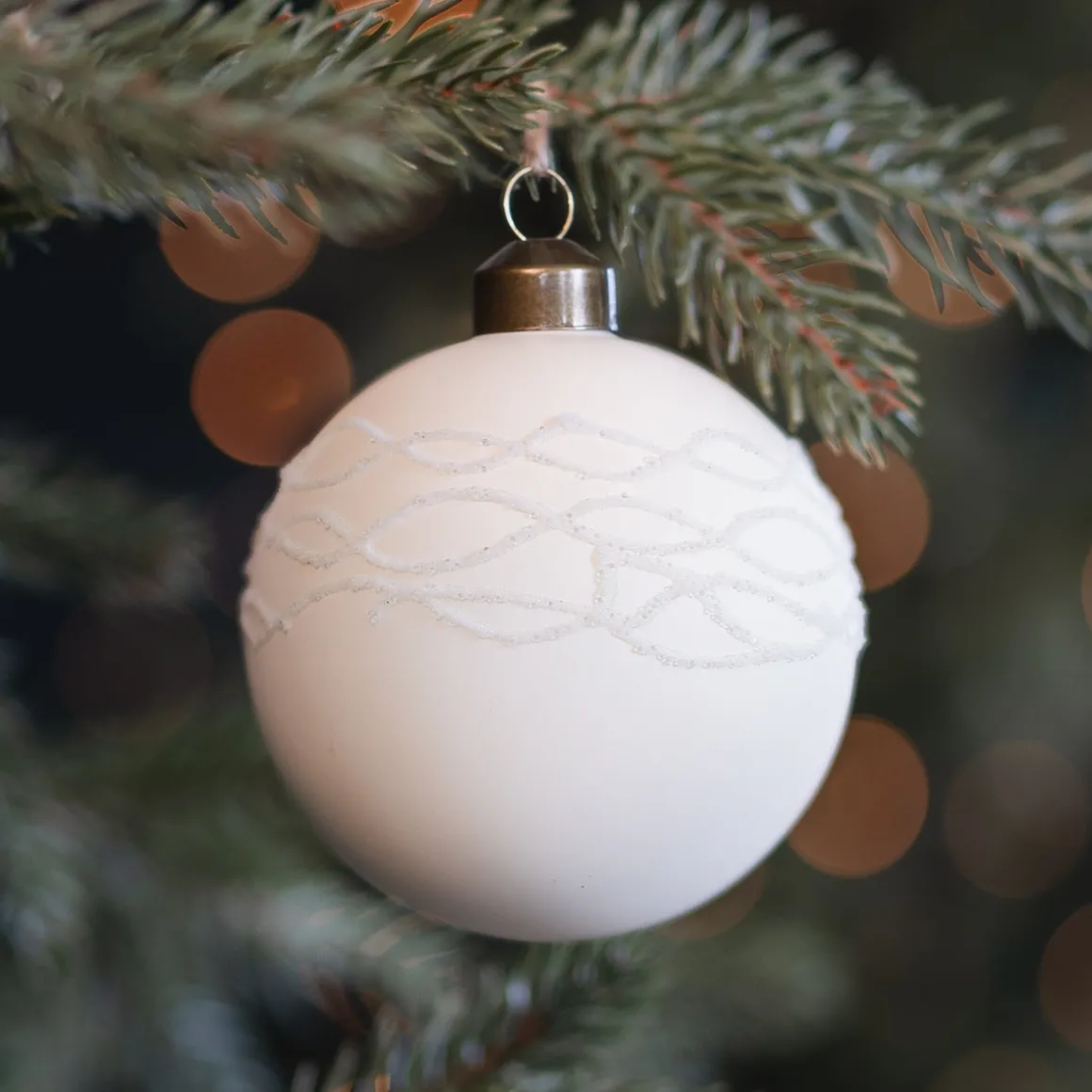 Wool White Christmas Bauble With Wavy Glitters